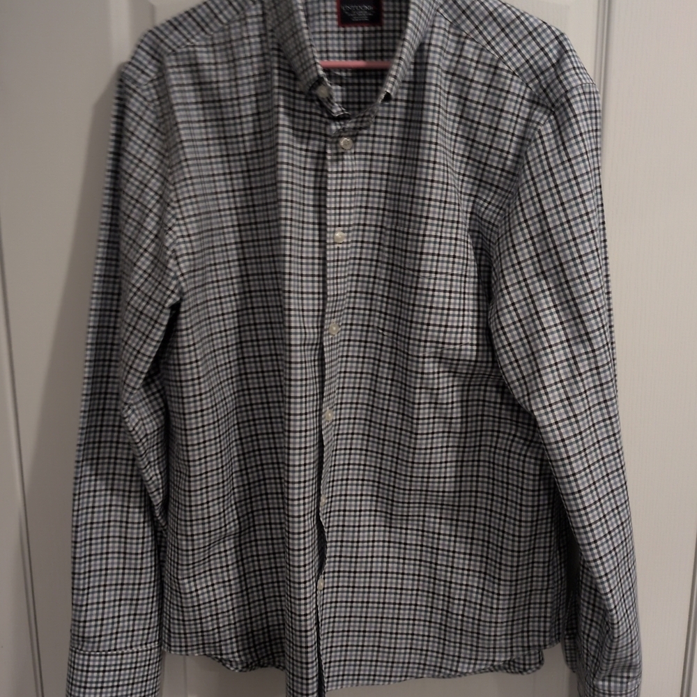 UNTUCKit Men's Gray and Black Checkered Shirt